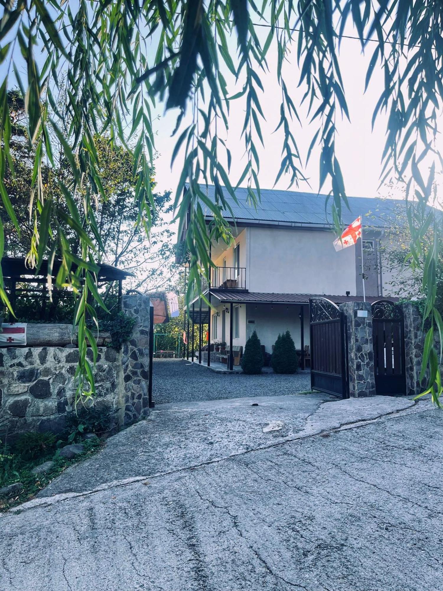Guest House On Meskheti Borjomi Exterior photo